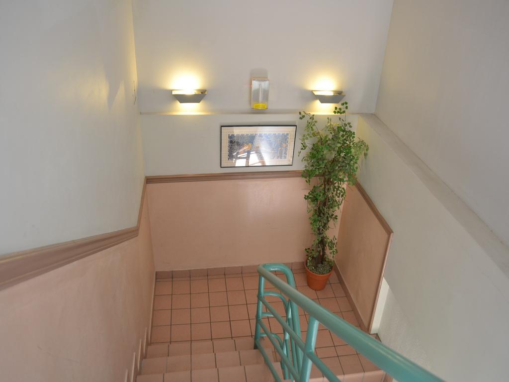 West Plaza Desekel Hotell Koror Exteriör bild